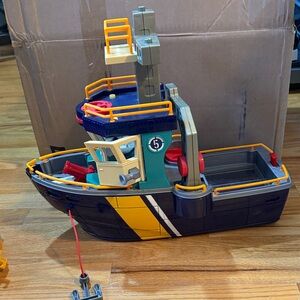 Fisher-Price Imaginext Colorful Adventure Boat Playset